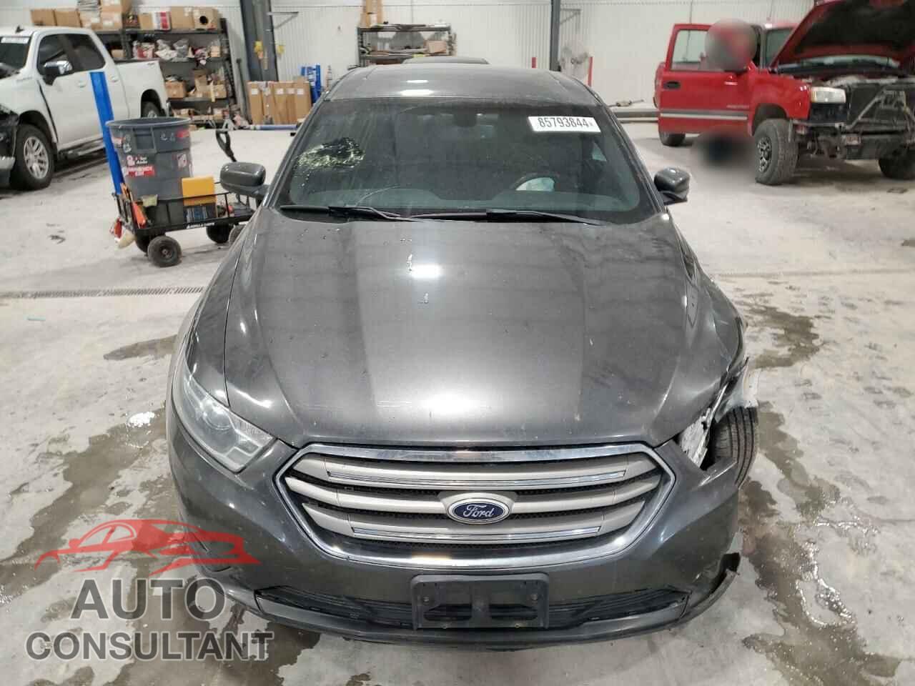FORD TAURUS 2015 - 1FAHP2H88FG192584