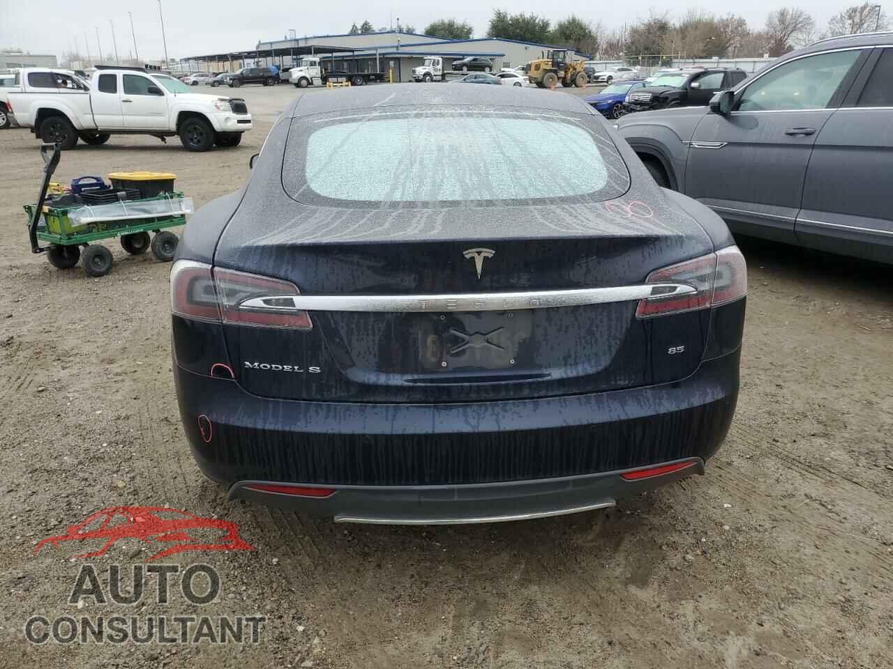 TESLA MODEL S 2015 - 5YJSA1H17FF083087