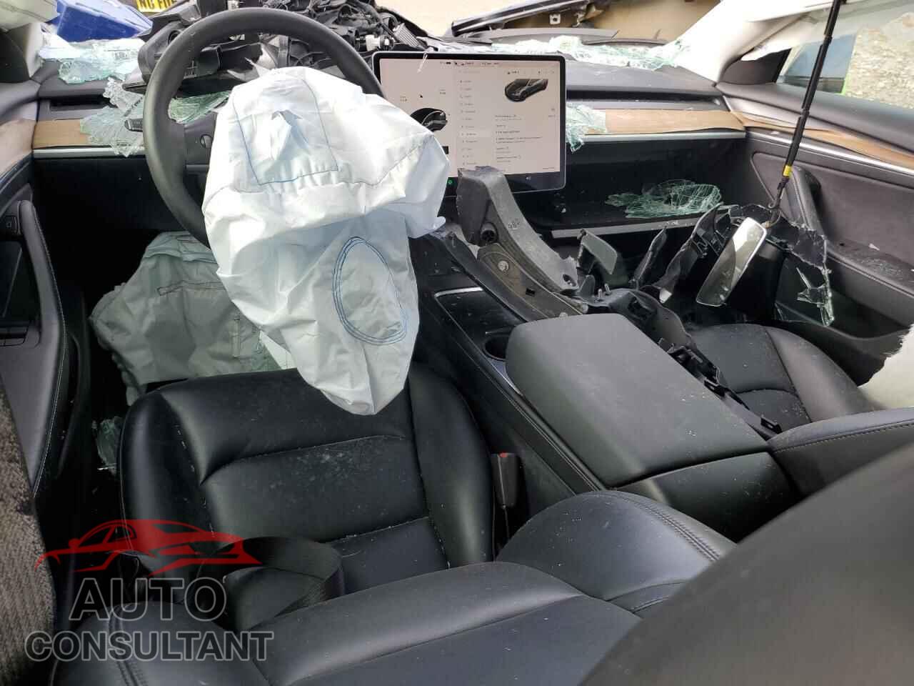 TESLA MODEL 3 2021 - 5YJ3E1EA4MF031152