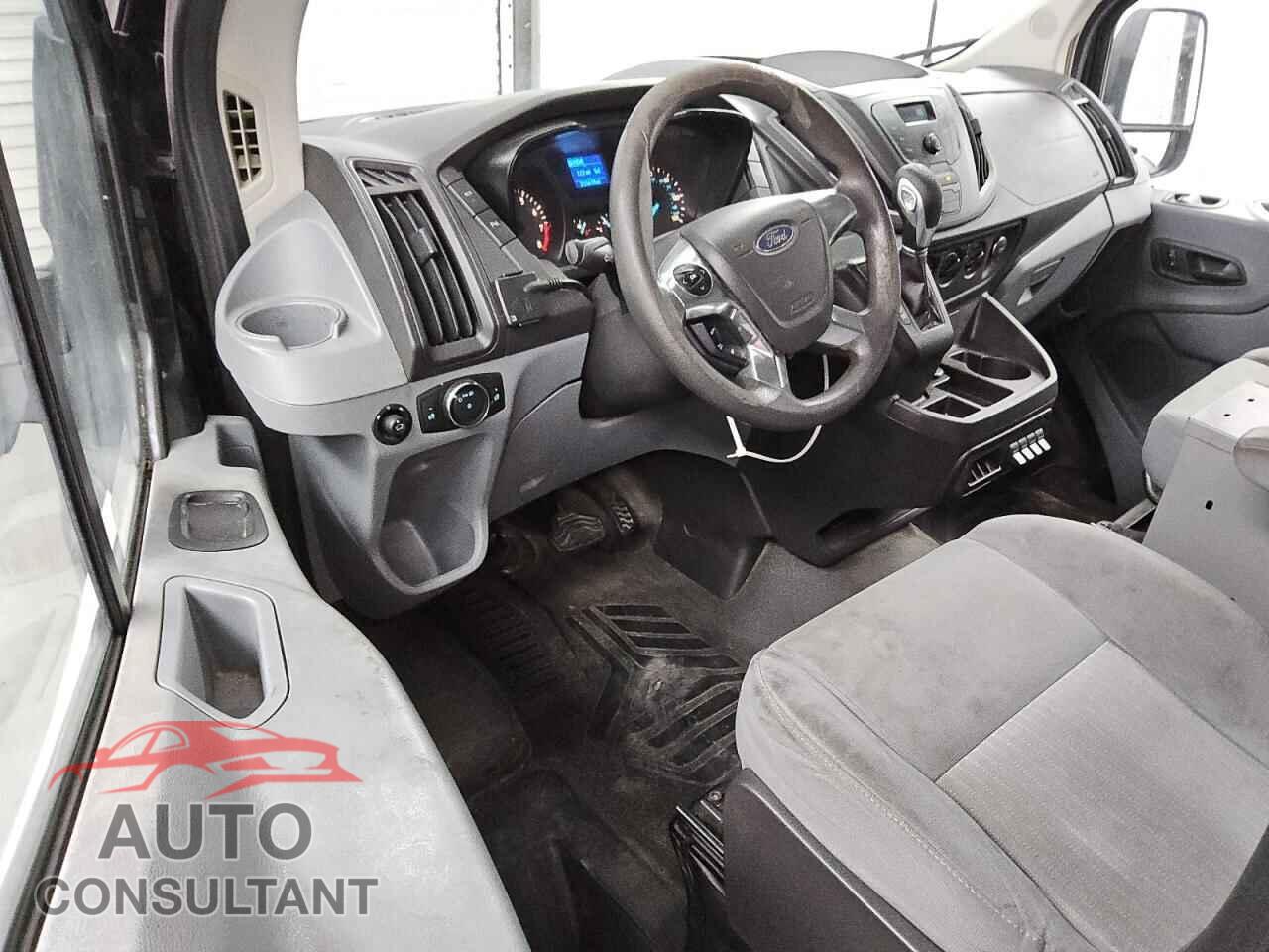 FORD TRANSIT 2015 - 1FTYR2CM4FKA72982