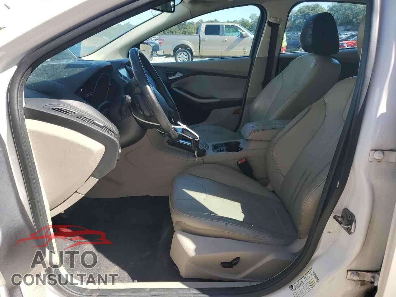 FORD FOCUS 2012 - 1FAHP3M20CL443592