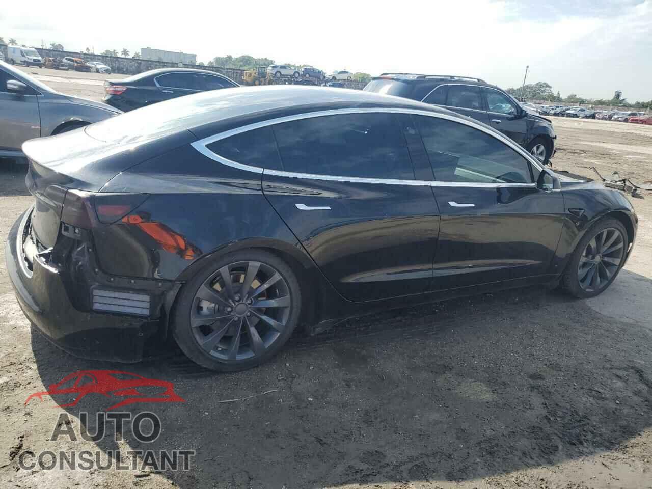 TESLA MODEL 3 2018 - 5YJ3E1EA8JF029772