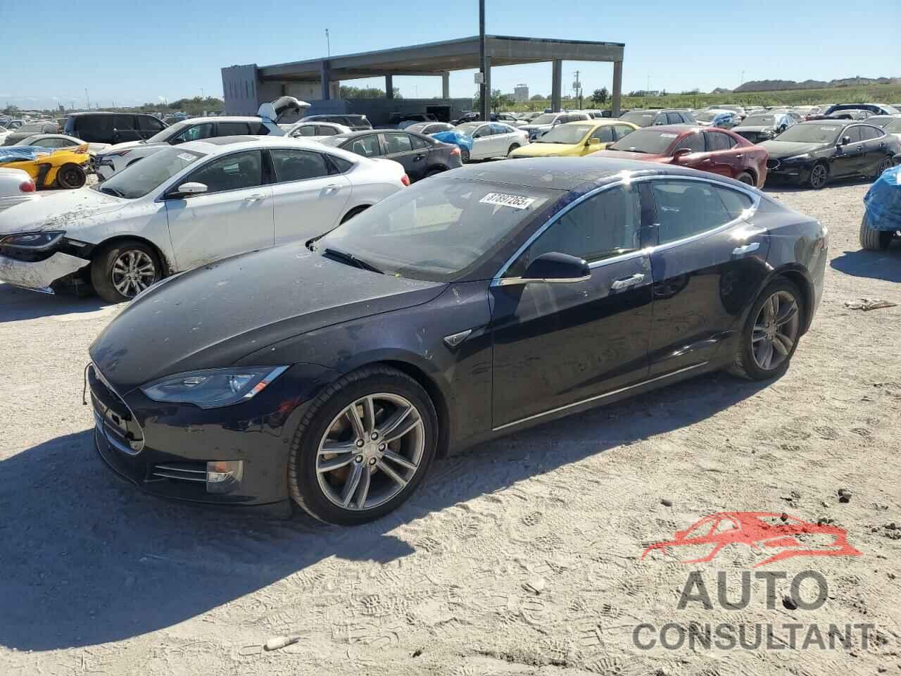 TESLA MODEL S 2014 - 5YJSA1H13EFP56553