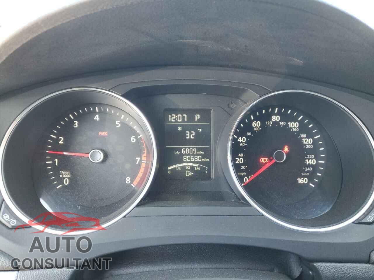 VOLKSWAGEN JETTA 2017 - 3VW2B7AJ3HM298830