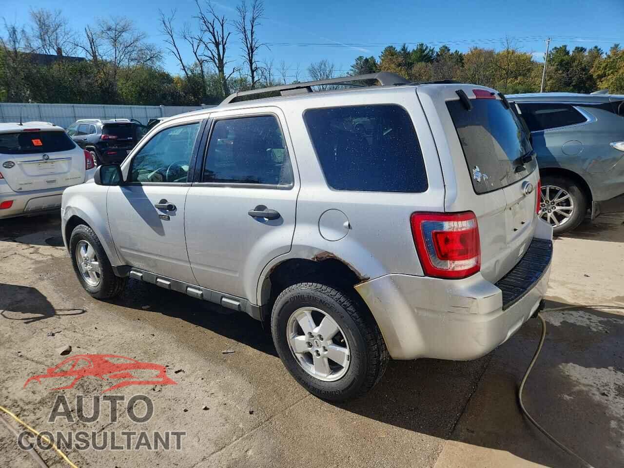 FORD ESCAPE 2011 - 1FMCU9DG4BKB24899