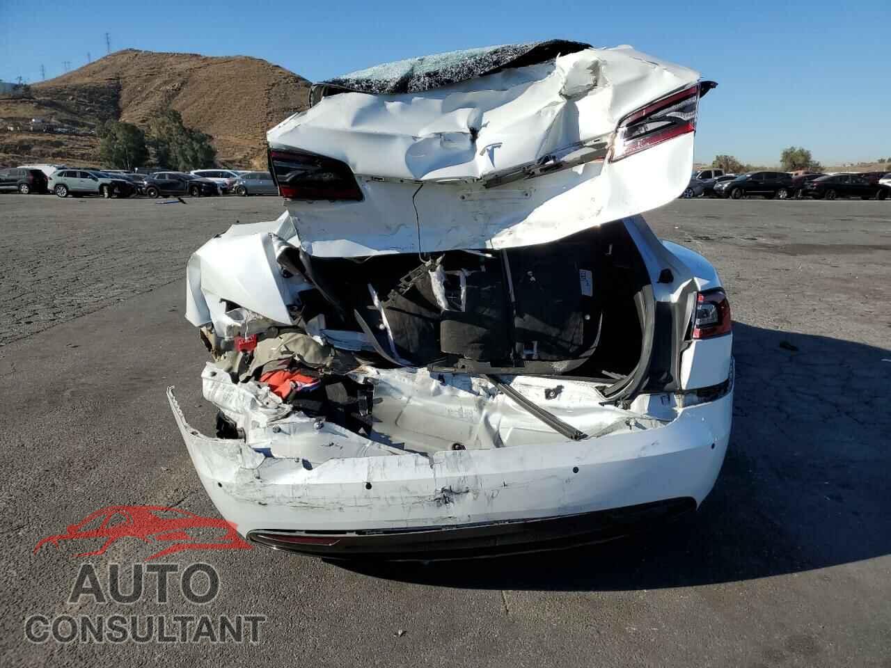TESLA MODEL S 2017 - 5YJSA1E16HF204974