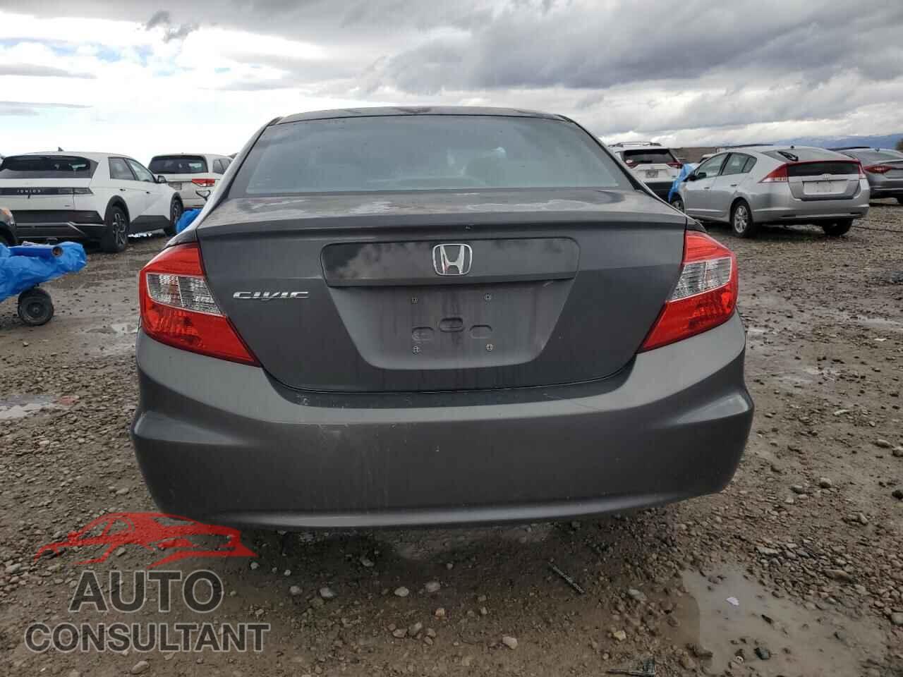 HONDA CIVIC 2012 - 2HGFB2E53CH571729