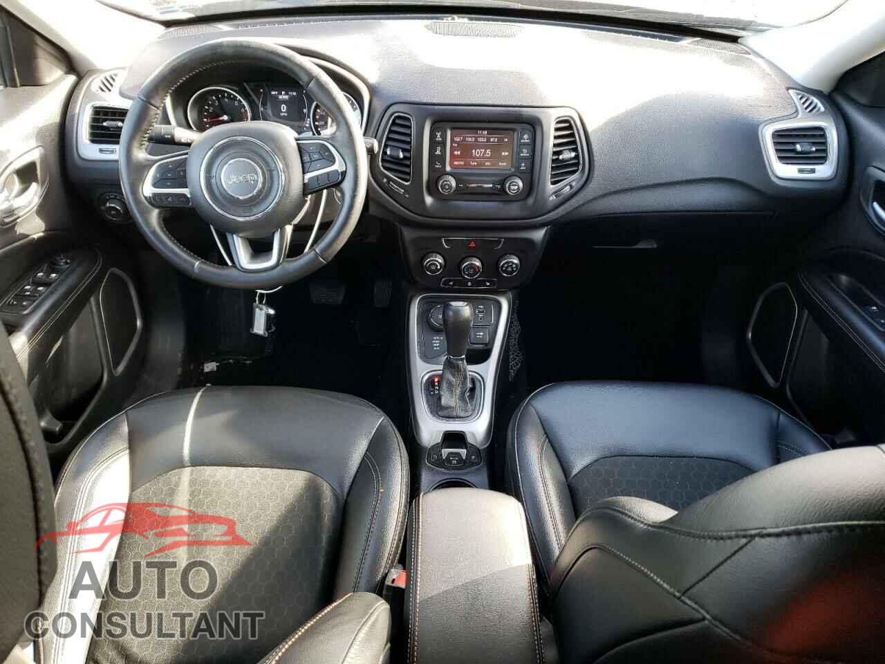 JEEP COMPASS 2018 - 3C4NJDBB8JT436723