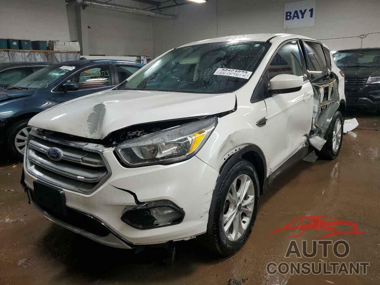 FORD ESCAPE 2019 - 1FMCU0GD2KUA92004