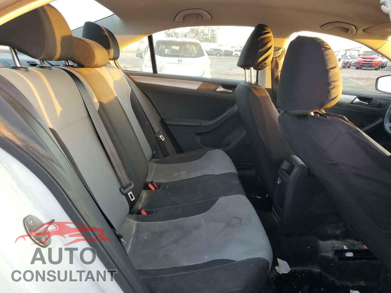 VOLKSWAGEN JETTA 2017 - 3VW2B7AJ2HM268394