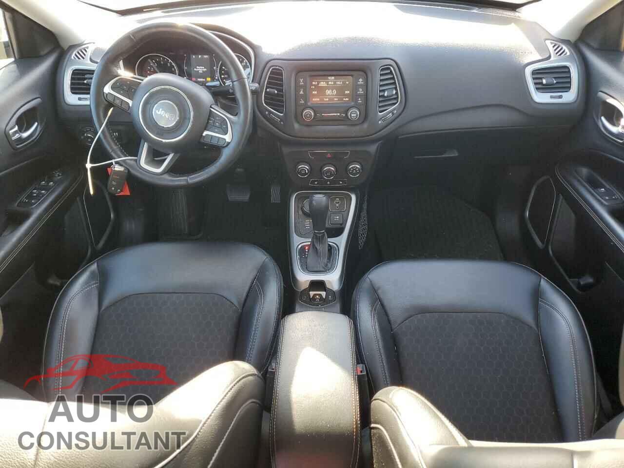 JEEP COMPASS 2018 - 3C4NJDBB5JT453690