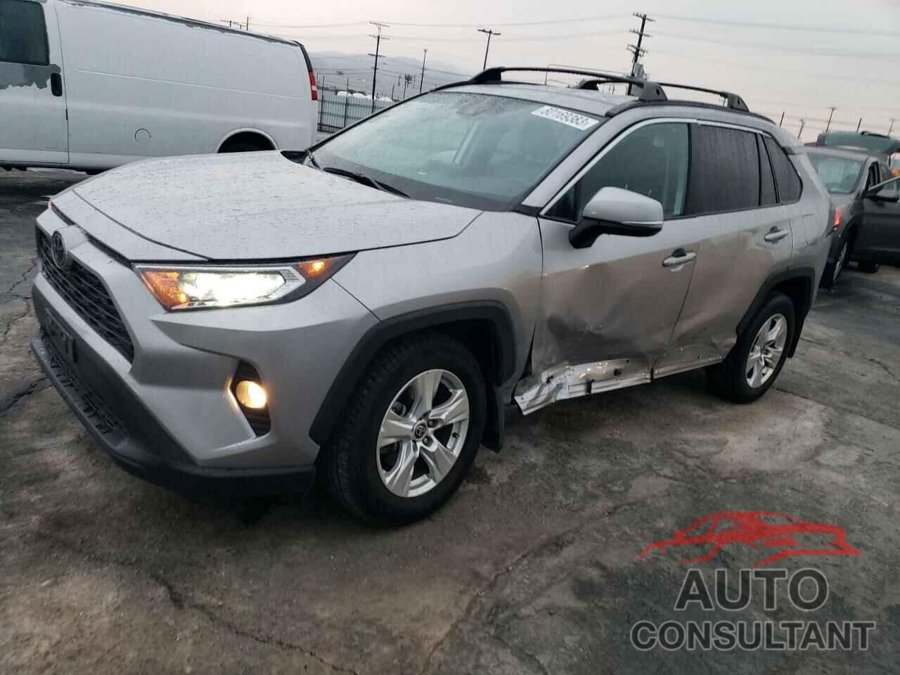 TOYOTA RAV4 2021 - 2T3W1RFV2MC142920
