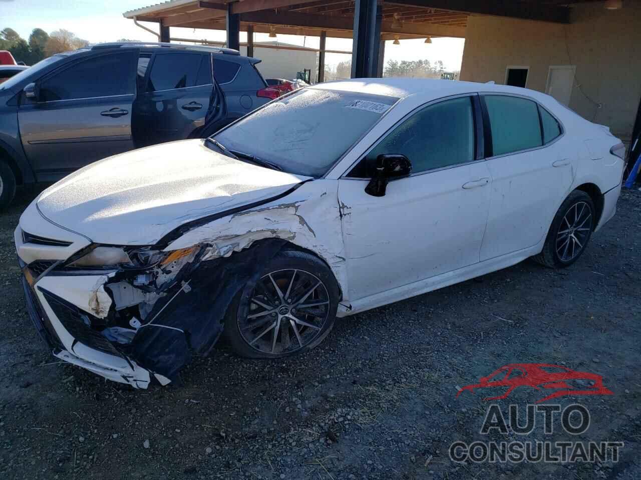 TOYOTA CAMRY 2021 - 4T1G11AK6MU593195