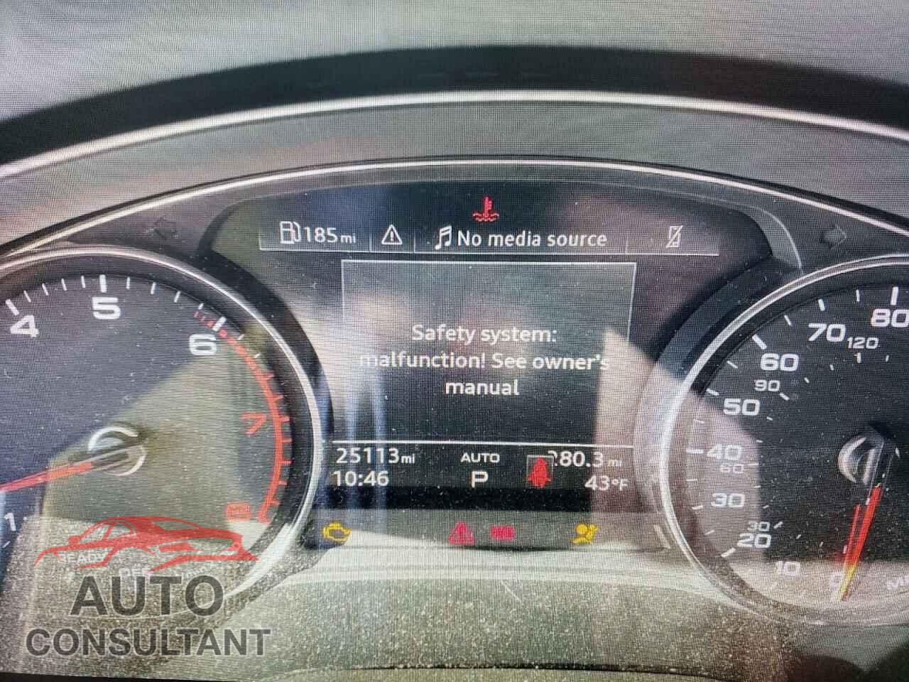 AUDI A4 2021 - WAUDAAF49MN003662