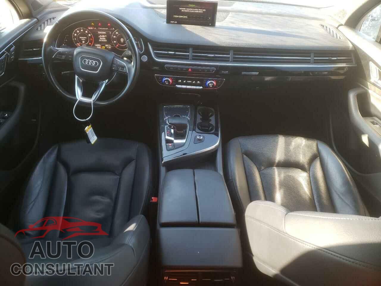 AUDI Q7 2017 - WA1LAAF70HD031106