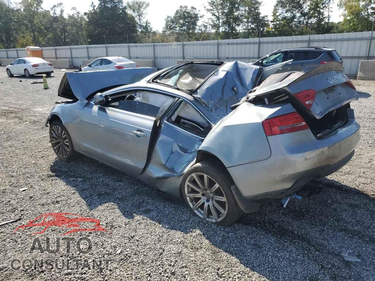 AUDI A5 2011 - WAURFAFR8BA063374