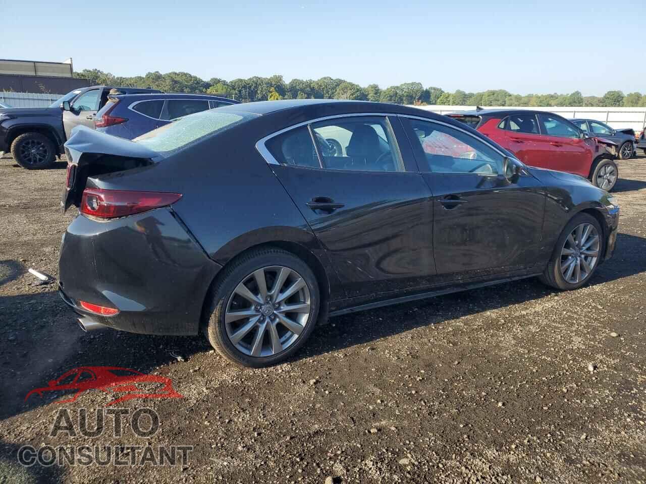 MAZDA 3 2021 - JM1BPABL3M1337814