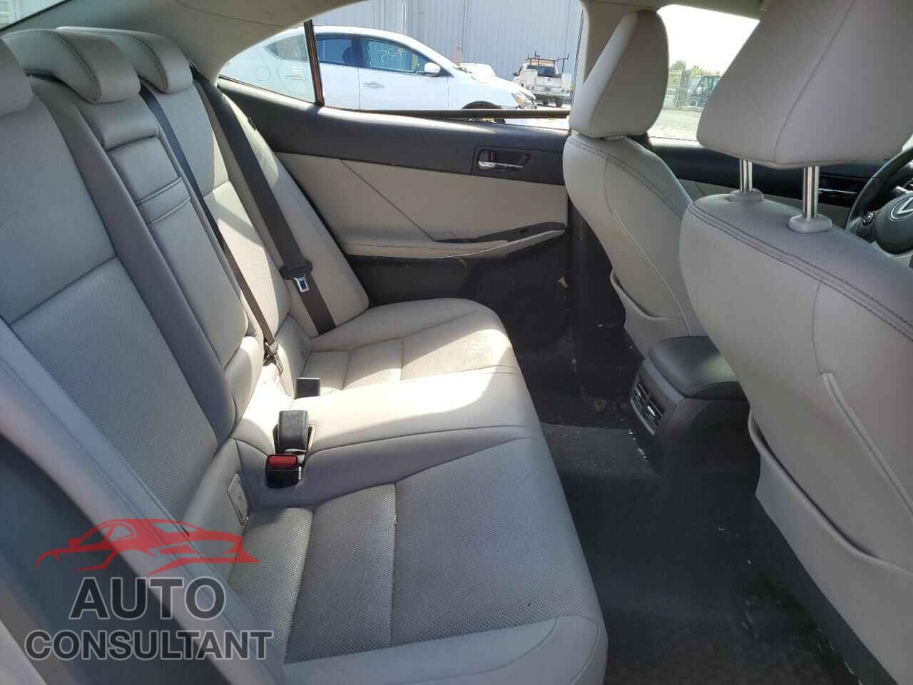 LEXUS IS 2015 - JTHCF1D21F5025335