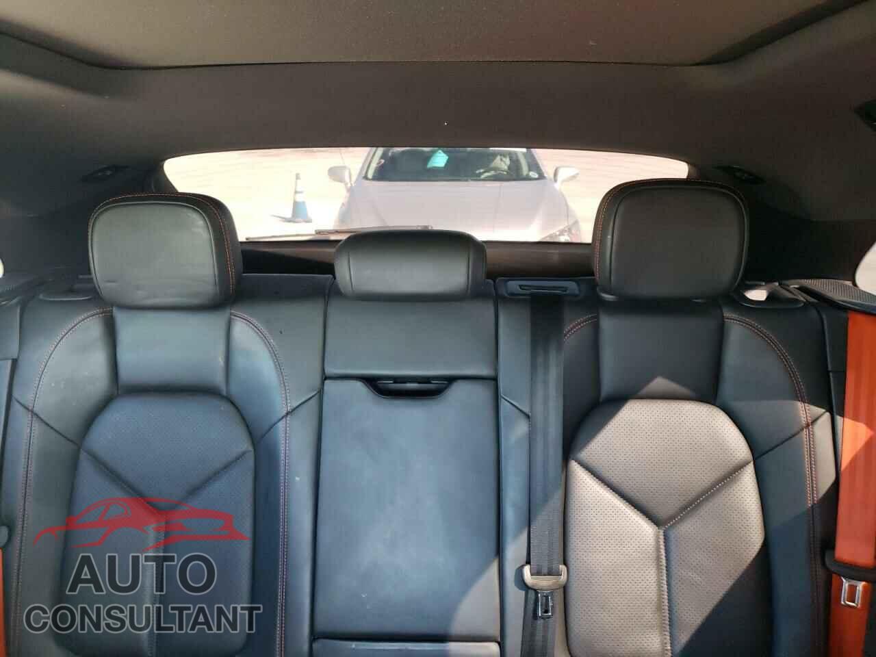 PORSCHE MACAN 2022 - WP1AA2A55NLB03412