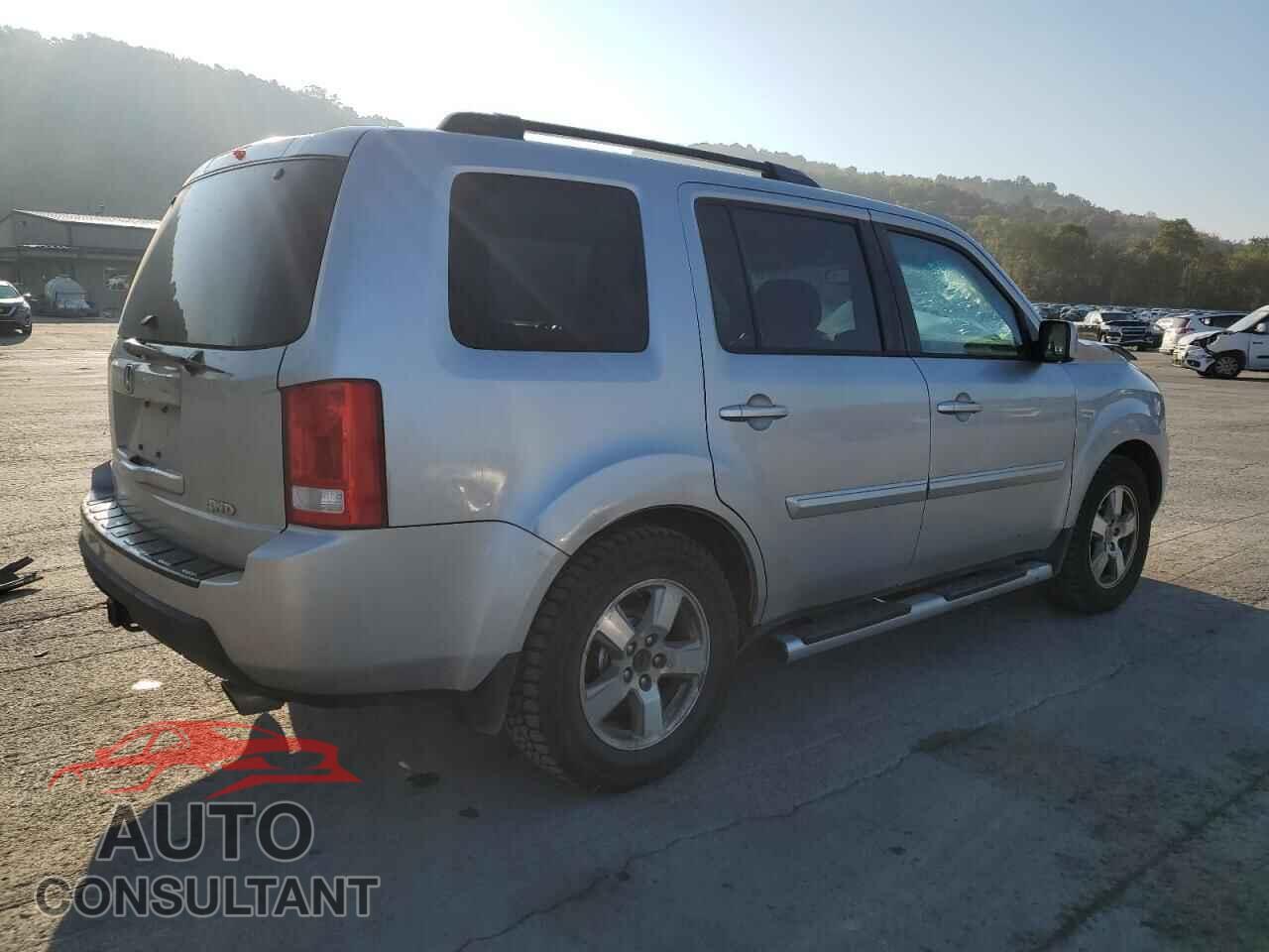 HONDA PILOT 2011 - 5FNYF4H58BB019408