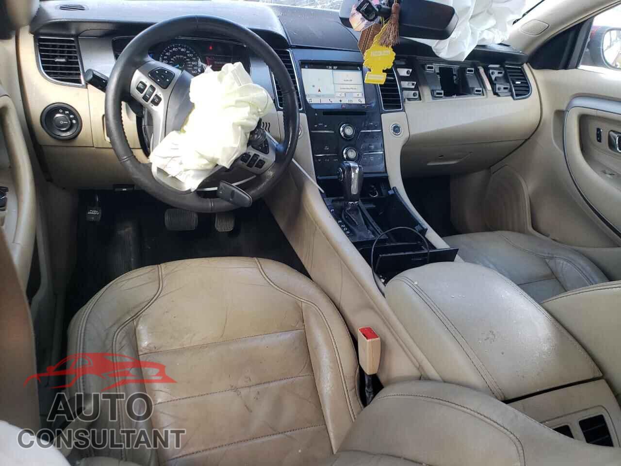 FORD TAURUS 2017 - 1FAHP2E85HG110236
