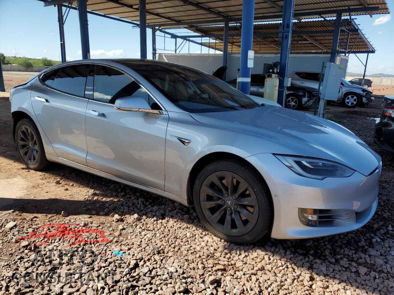 TESLA MODEL S 2018 - 5YJSA1E25JF252562