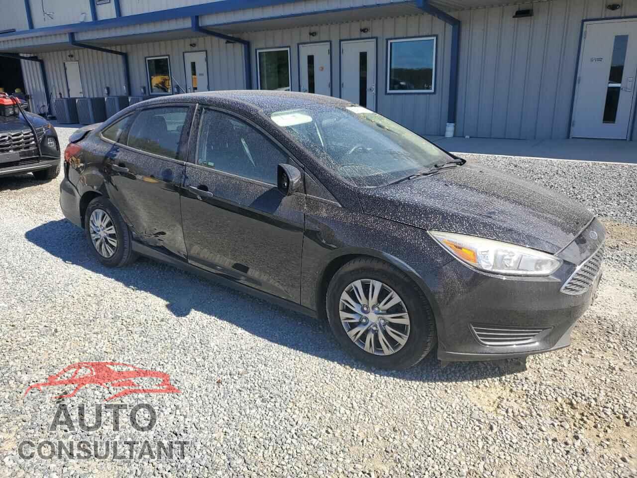 FORD FOCUS 2017 - 1FADP3E23HL221097