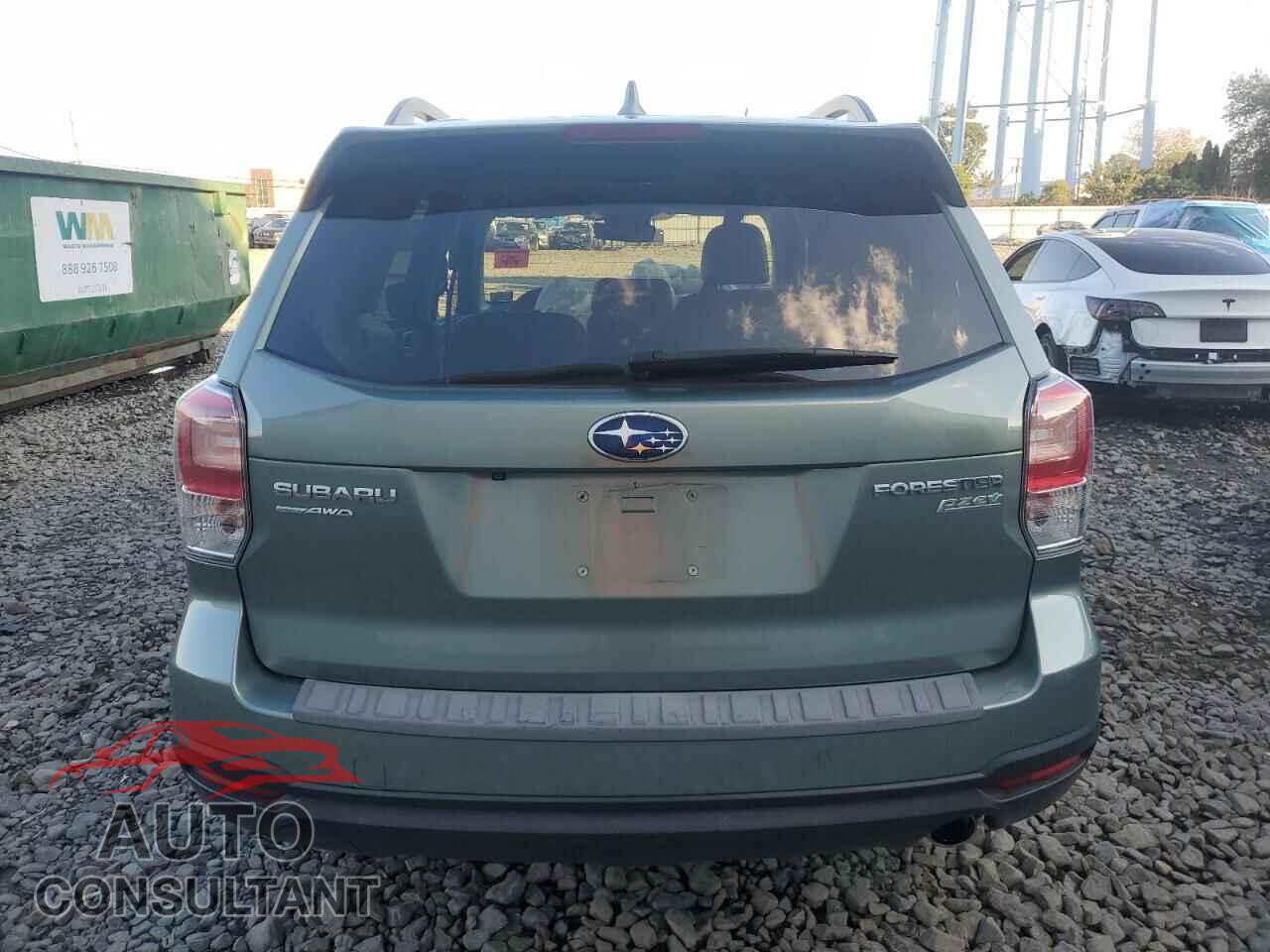 SUBARU FORESTER 2017 - JF2SJAJC7HH574243
