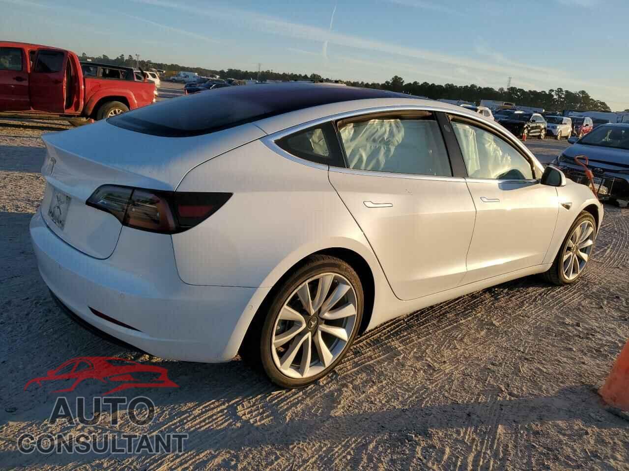 TESLA MODEL 3 2018 - 5YJ3E1EA1JF006558