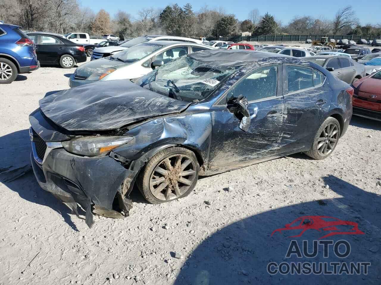 MAZDA 3 2018 - 3MZBN1V37JM178647