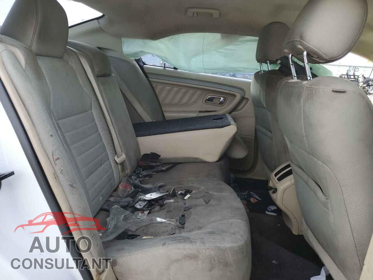 FORD TAURUS 2016 - 1FAHP2D82GG141248