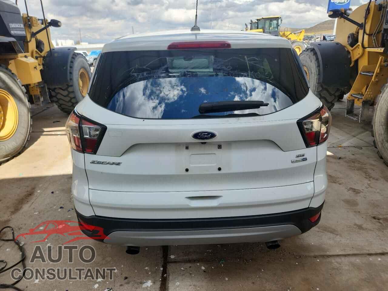 FORD ESCAPE 2017 - 1FMCU9GD0HUE87182