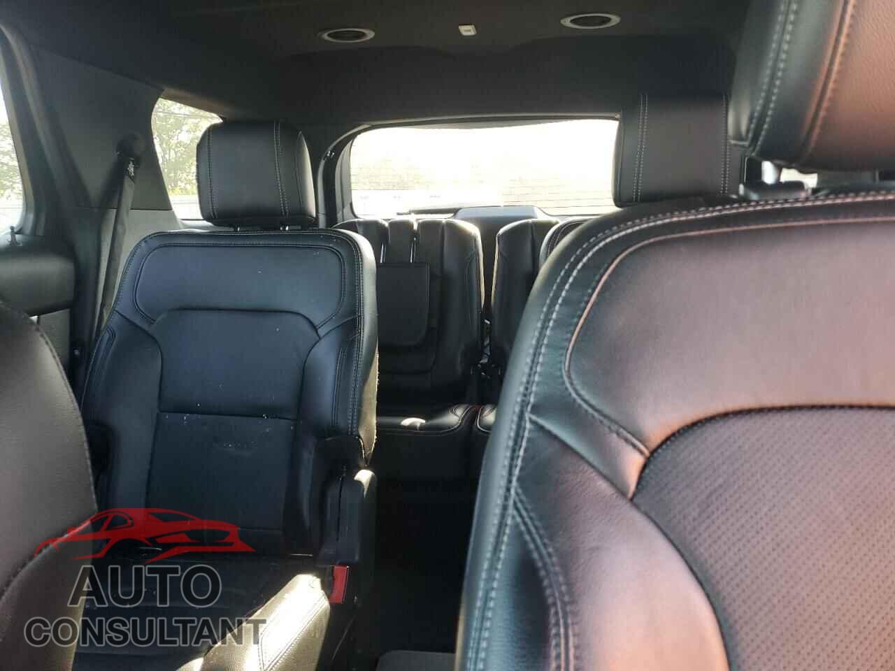 FORD EXPLORER 2018 - 1FM5K7FH9JGB41322