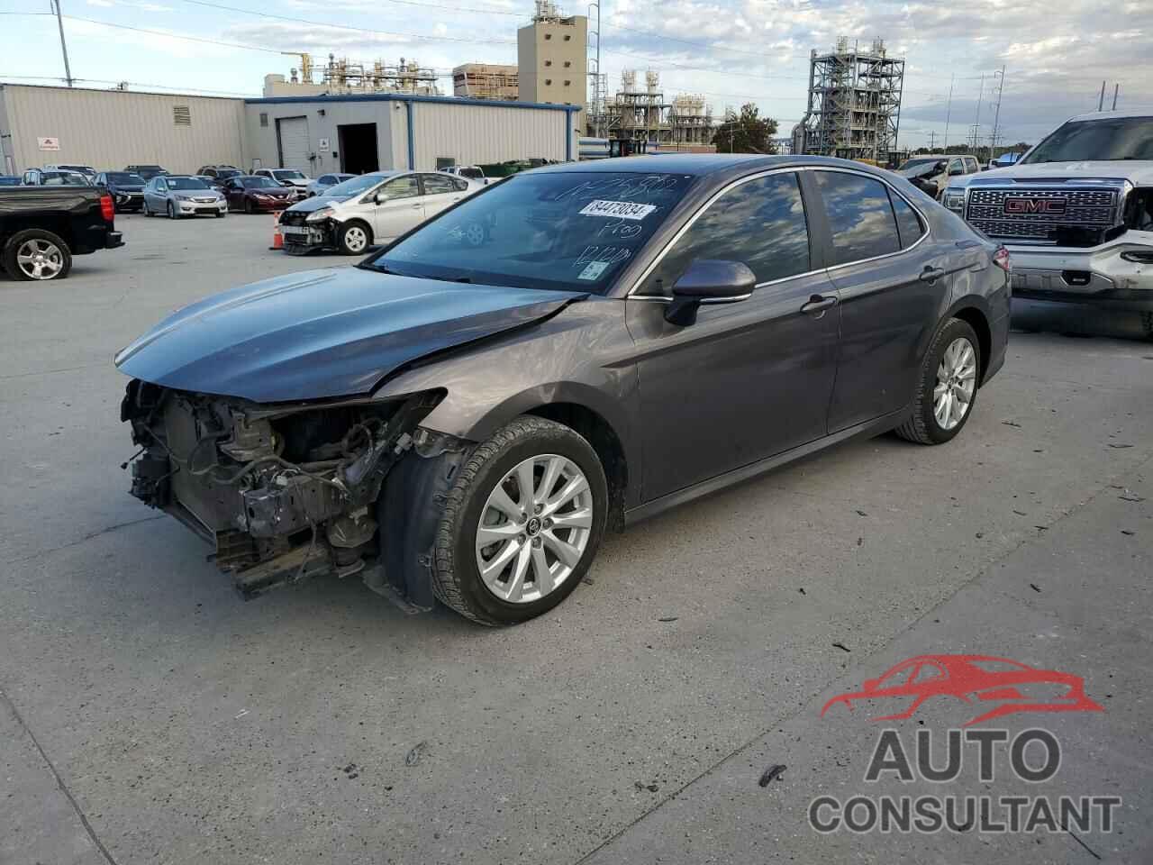 TOYOTA CAMRY 2018 - 4T1B11HK0JU044457