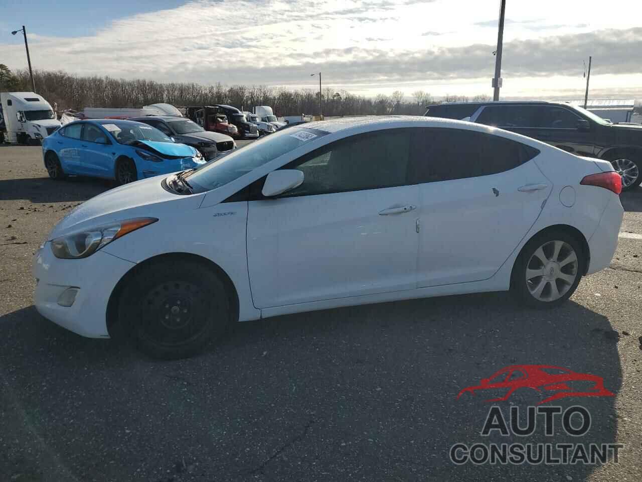 HYUNDAI ELANTRA 2012 - 5NPDH4AE8CH100639
