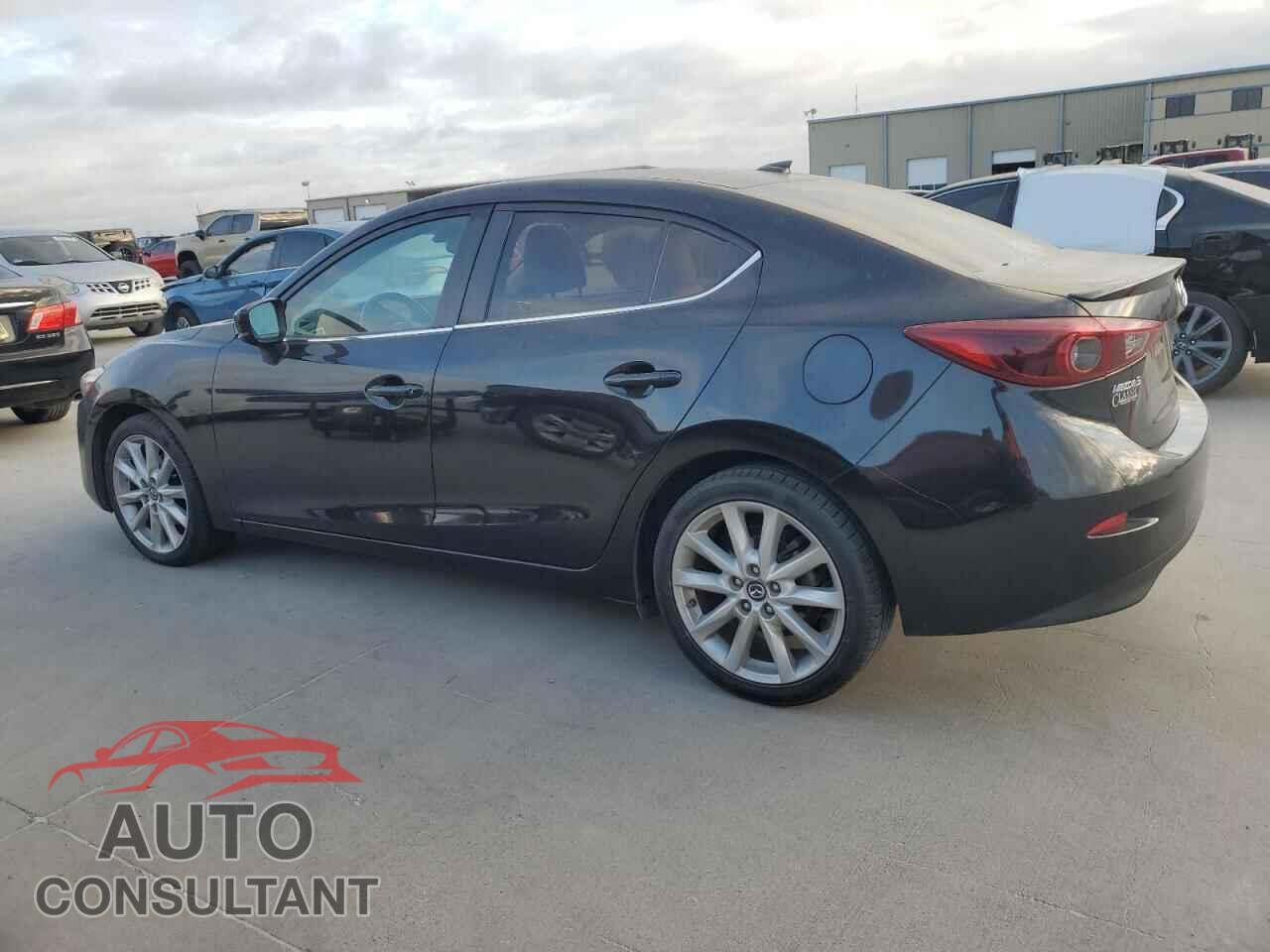 MAZDA 3 2017 - 3MZBN1W32HM138775