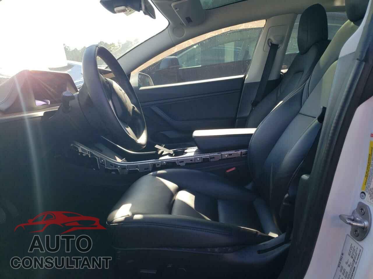 TESLA MODEL 3 2019 - 5YJ3E1EA2KF446595