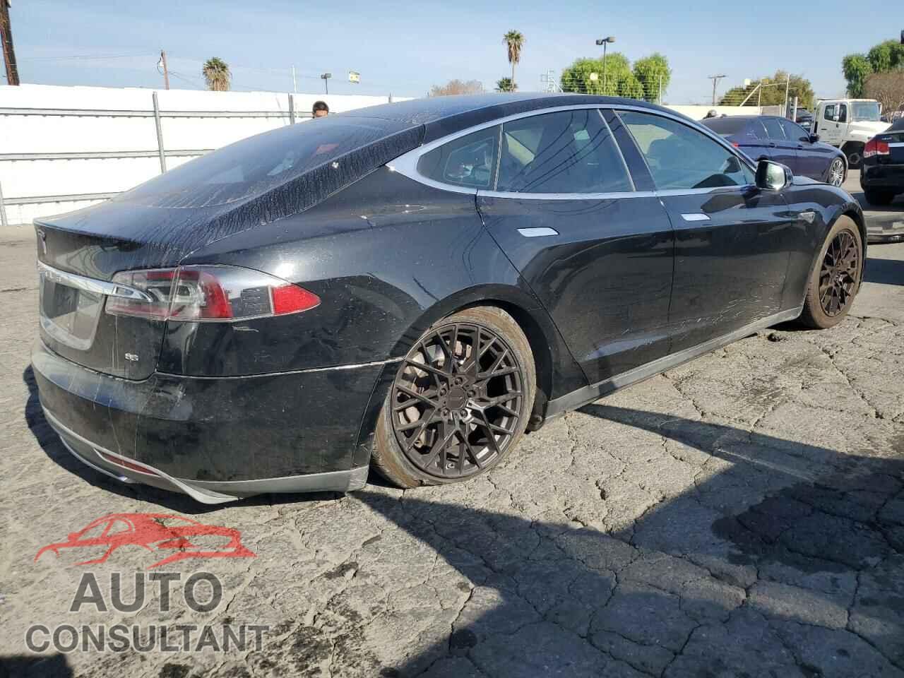 TESLA MODEL S 2013 - 5YJSA1DN9DFP05548