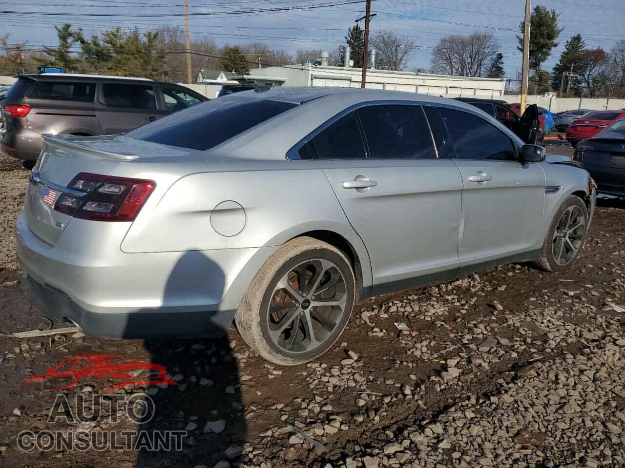 FORD TAURUS 2015 - 1FAHP2H82FG183945