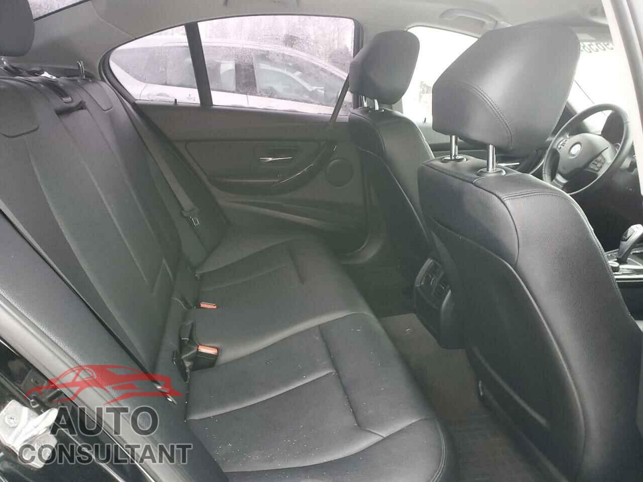 BMW 3 SERIES 2016 - WBA8E5G55GNU20558