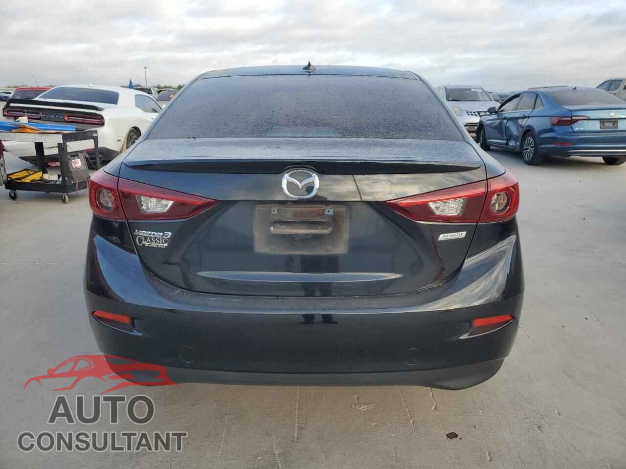 MAZDA 3 2017 - 3MZBN1W32HM138775