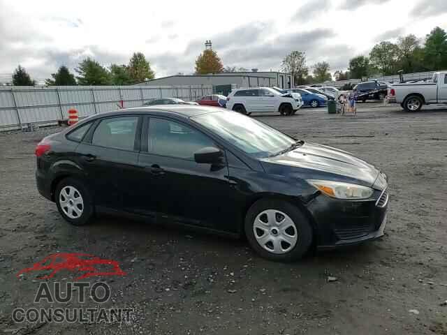 FORD FOCUS 2015 - 1FADP3E24FL228279