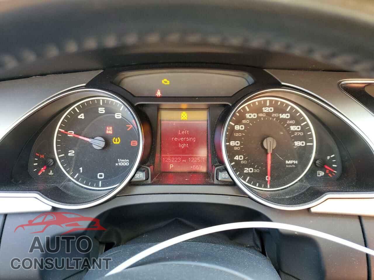 AUDI A5 2011 - WAUCFAFR2BA005332