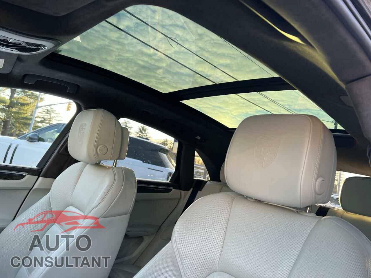 PORSCHE MACAN 2015 - WP1AF2A56FLB97447