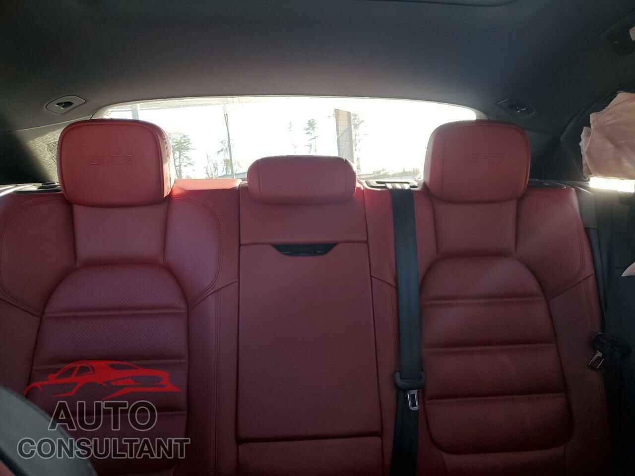 PORSCHE MACAN 2018 - WP1AG2A59JLB62455