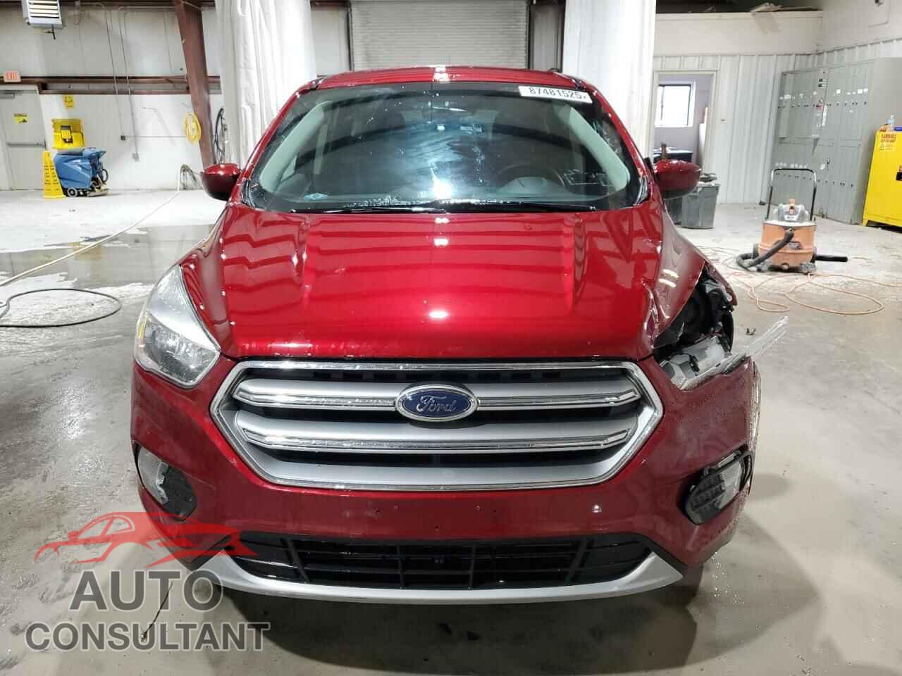FORD ESCAPE 2017 - 1FMCU0GDXHUC45866
