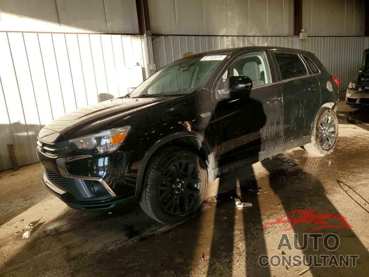 MITSUBISHI OUTLANDER 2018 - JA4AR3AU5JU015109