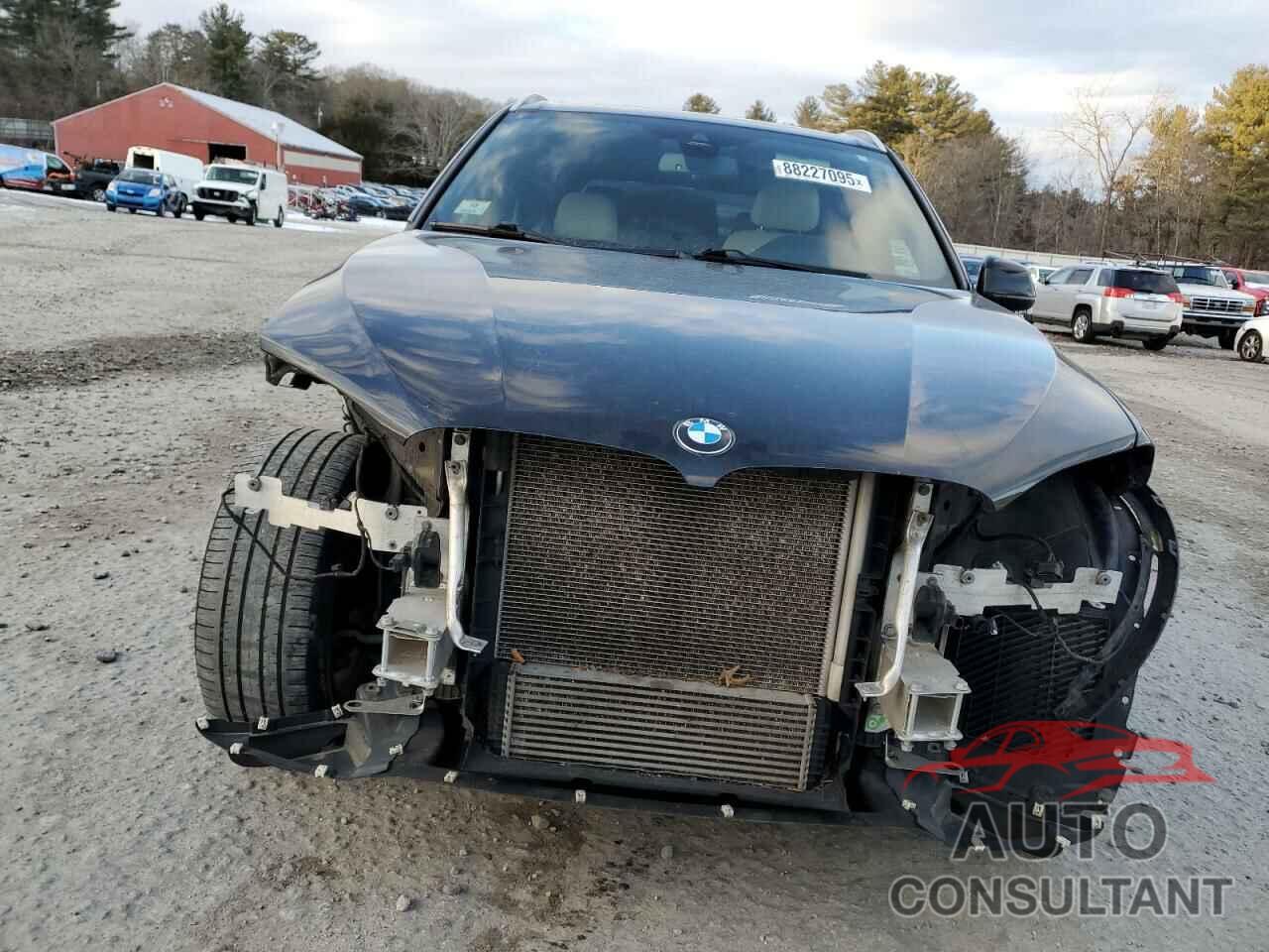 BMW X5 2018 - 5UXKR0C5XJ0Y02738