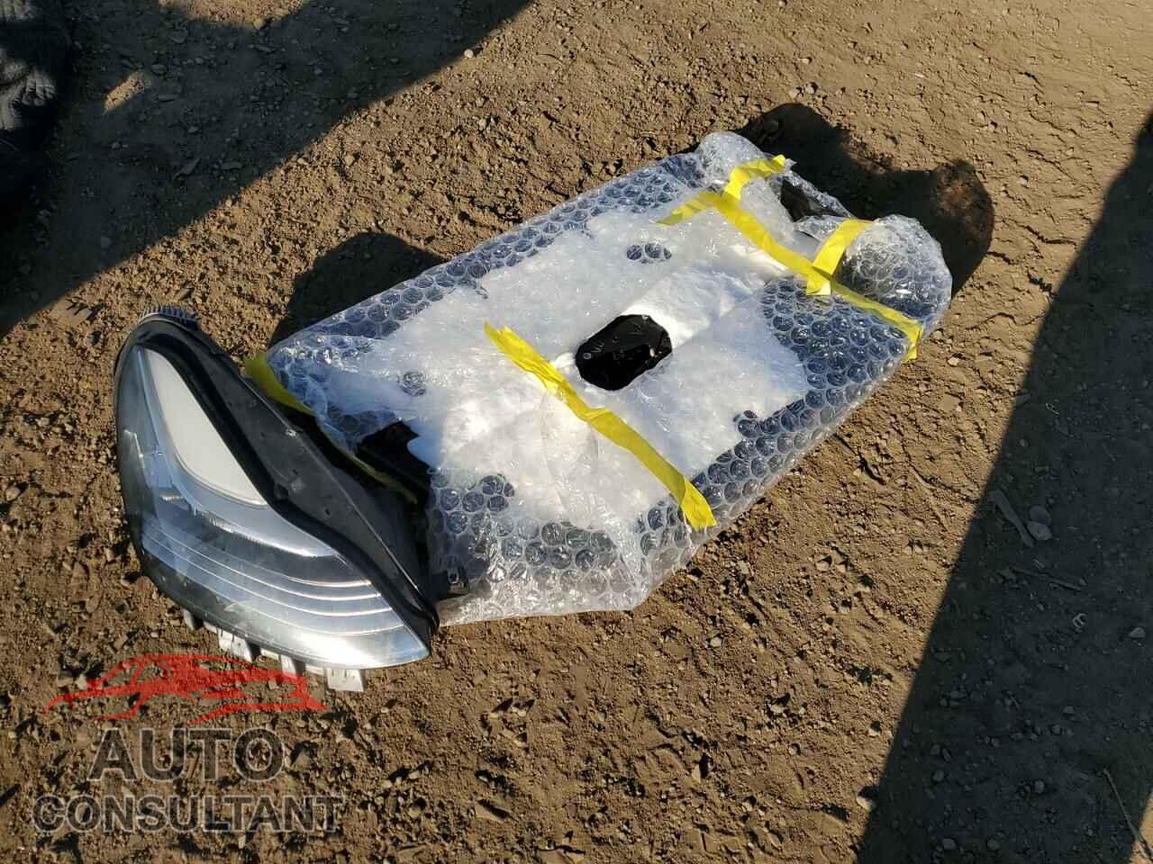 TESLA MODEL 3 2019 - 5YJ3E1EA1KF466689