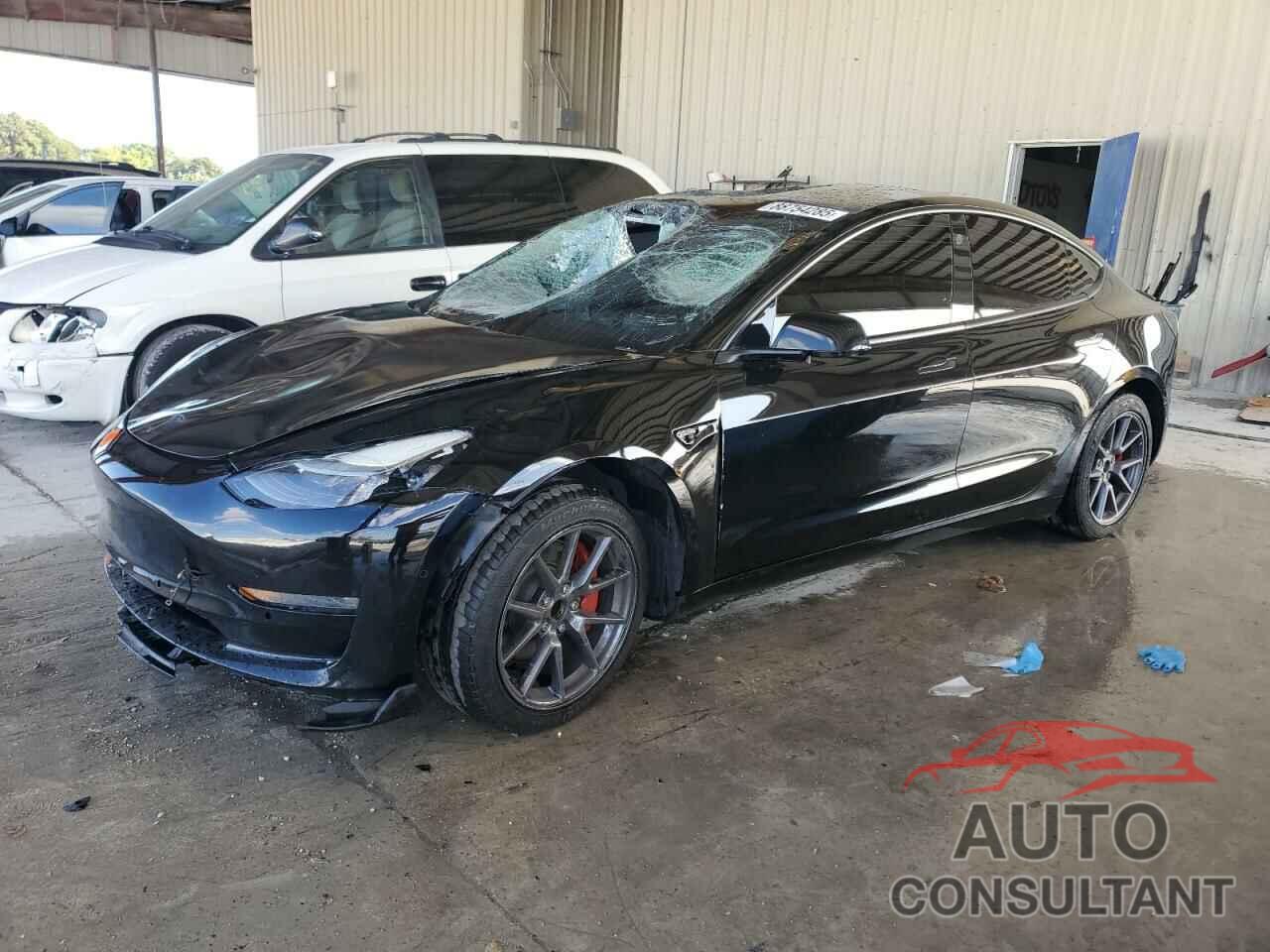 TESLA MODEL 3 2021 - 5YJ3E1EA2MF048564